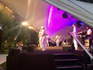 Band2 Ritz-Carlton